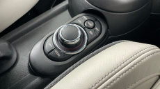 MINI Hatchback 2.0 Cooper S Exclusive 3dr Auto [Comfort Pack] Petrol Hatchback